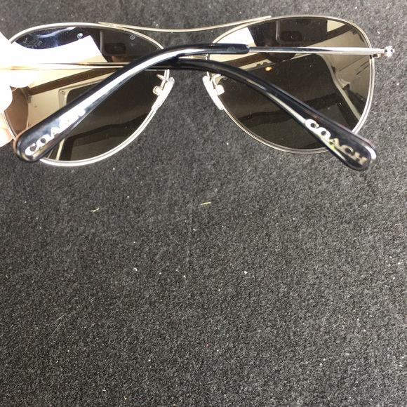 Coach aviator sunglasses - Picture 6 of 8